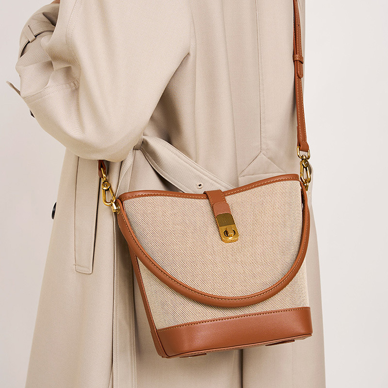 Bolsa de hombro de mujer de moda de imitación de diseñador de cuero PU de la fábrica de Guangzhou, mejor venta, regalo personalizado