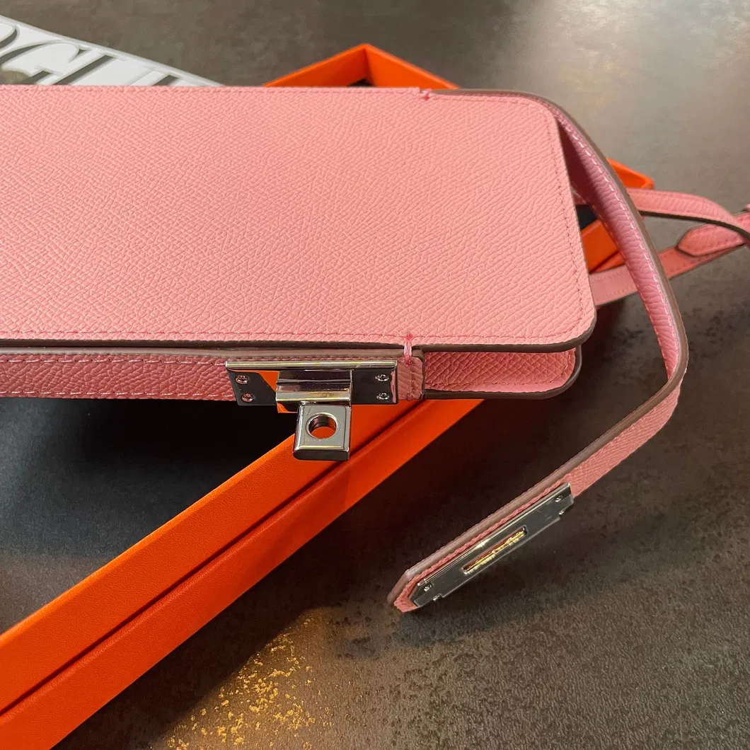 Cartera de cuero de vaca en color blanco