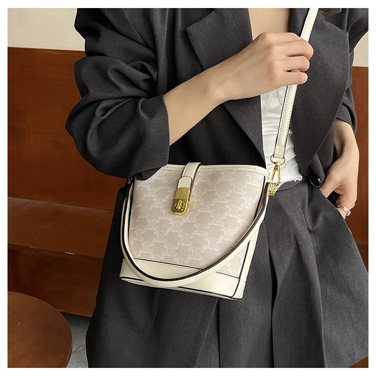 Bolso de mano de lujo de cuero PU
