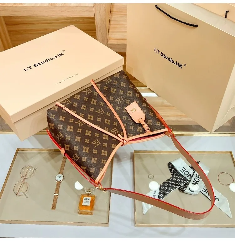 Dama al por mayor 1: 1 Diseñador de lujo Bolso Louis Nuevas llegadas Bolsos de mano Bolso de hombro para mujer Réplica Tienda en línea