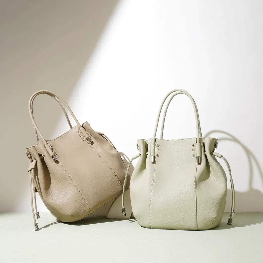 Venta al por mayor de fábrica diseño personalizado tamaño alta calidad textura de cuero genuino bolso para mujeres