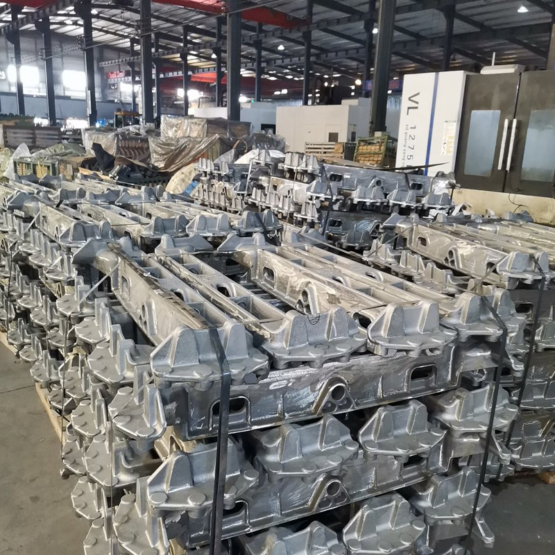 Peça de reboque OEM, trator, empilhadeira, maquinaria de construção, componente de colheitadeira, caminhão pesado, mola de folha, suporte de para-choque, serviço personalizado