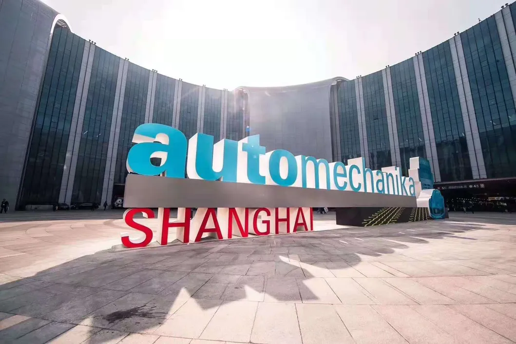 Shanghai Auto Mechanika 1