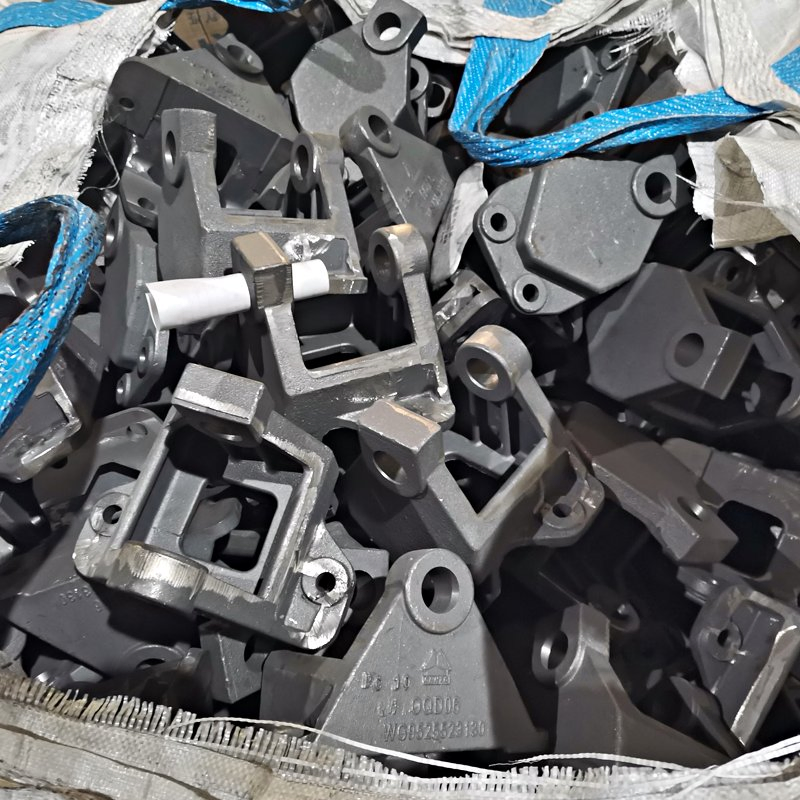 Peças de Chassi de Caminhão Semi-Reboque OEM Suporte de Montagem de Parachoque Suporte de Folha de Molas Placa de Assento Suporte de Montagem Serviço Personalizado