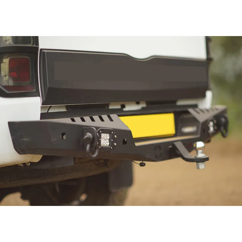 Bumper Traseiro de Aço Universal para Caminhonetes