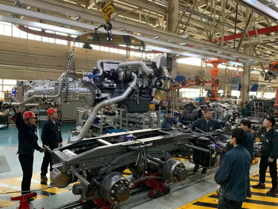 Acessórios para Veículos Comerciais para o Para-choque Frontal Direito do Caminhão Anti Ferrugem Anti Corrosão Wg1664245054