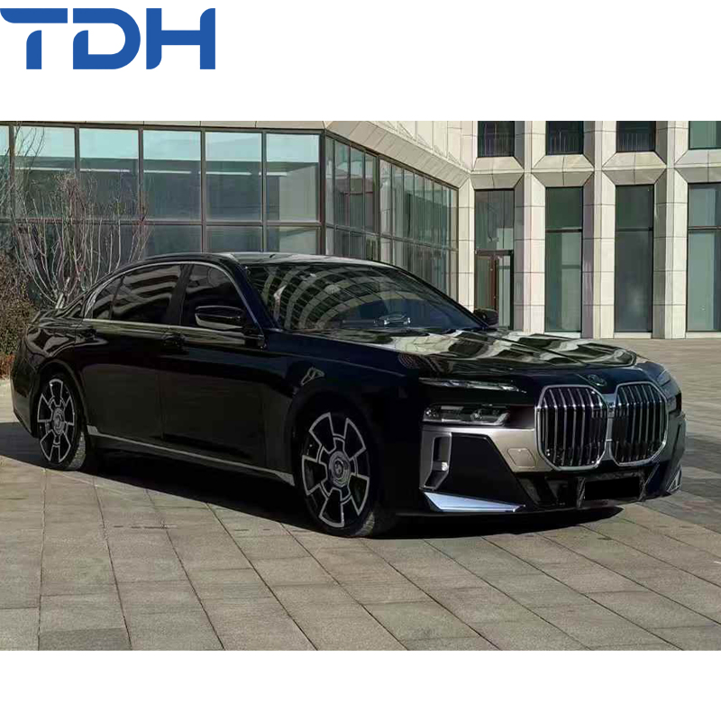 Acessórios de Carro para Para-choque da BMW 7 Série F01 F02 Atualização para 2024 G70 Para-choque Frontal Para-choque Traseiro com Capô de Alumínio Porta-malas Traseiro