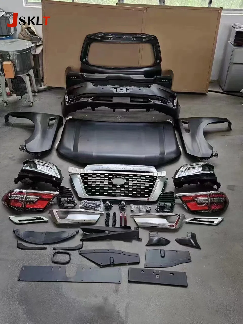 Acessórios de Carro Jsklt Incluem Grade Luz Traseira Faróis Para-choque Dianteiro Traseiro Kit de Carroceria para 2022 Nissan Patrol Y62 Modelo Nismo