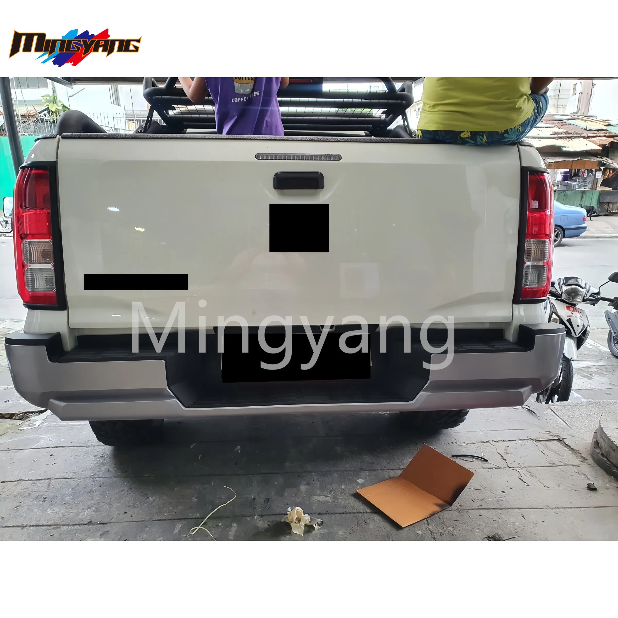 Acessórios Exteriores para Caminhonete Bumper de Plástico ABS para Triton L200 2023 2024 2025 Bumper de Barro Traseiro