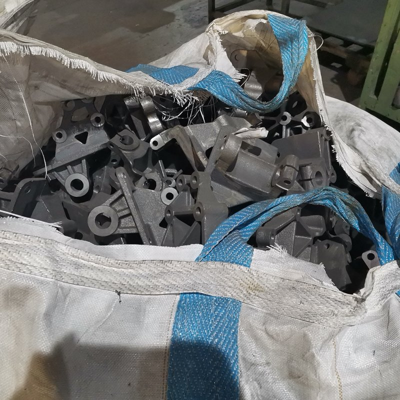 Ferro Dúctil Nodular Cinza Serviço Personalizado de Fundição em Areia/Matriz para Peças de Automóveis/Caminhões Montagem do Motor Suporte da Direção Suporte da Mola Folha Suporte do Parachoque