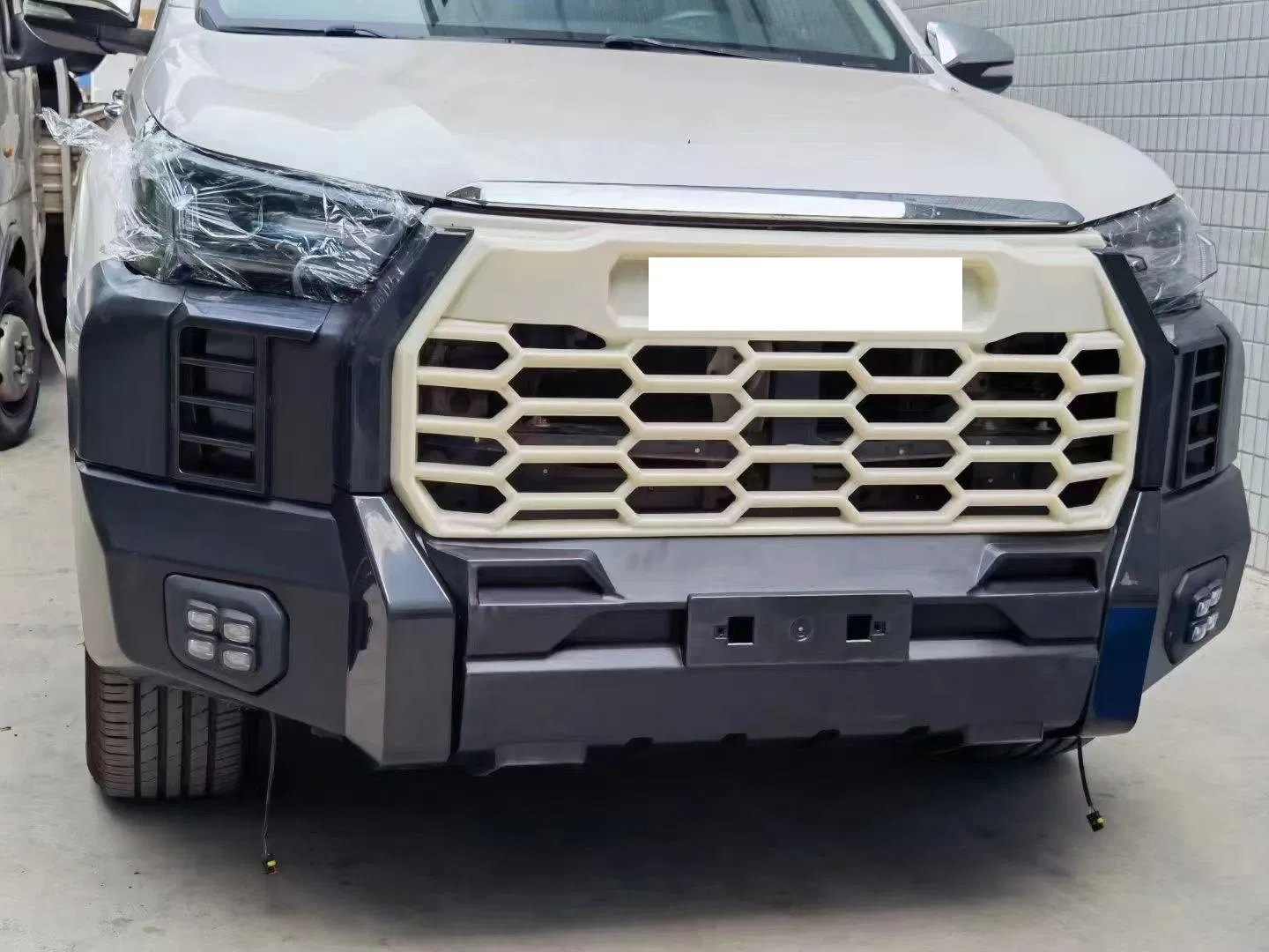 Bumper de Bodykit de Boa Qualidade para Caminhonetes Hilux Revo Rocco 16-20 Upgrade para Toyota Tundra 2021