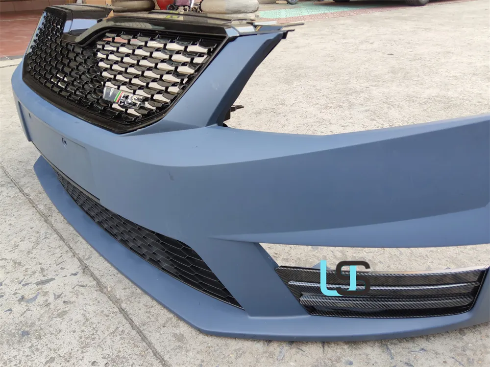 Kit de Carroceria com Grade Frontal Modificada para Octavia A7 RS