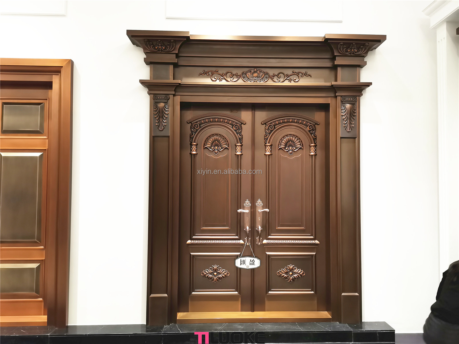 Luxury House Entrance Front Door Design Real Copper Material Decorative Armored Security Doors