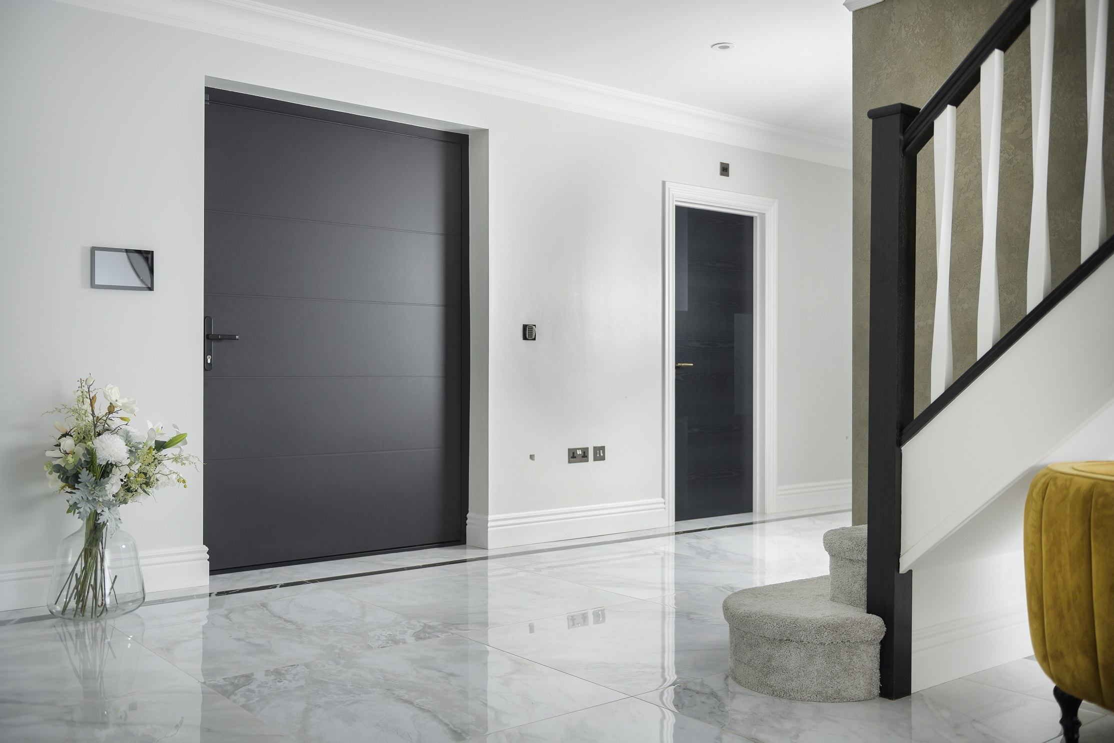Customized Aluminium Front Entry Door Smart Face Recognition Exterior Pivot Door Anti-Theft Heat Insulation Waterproof Villa