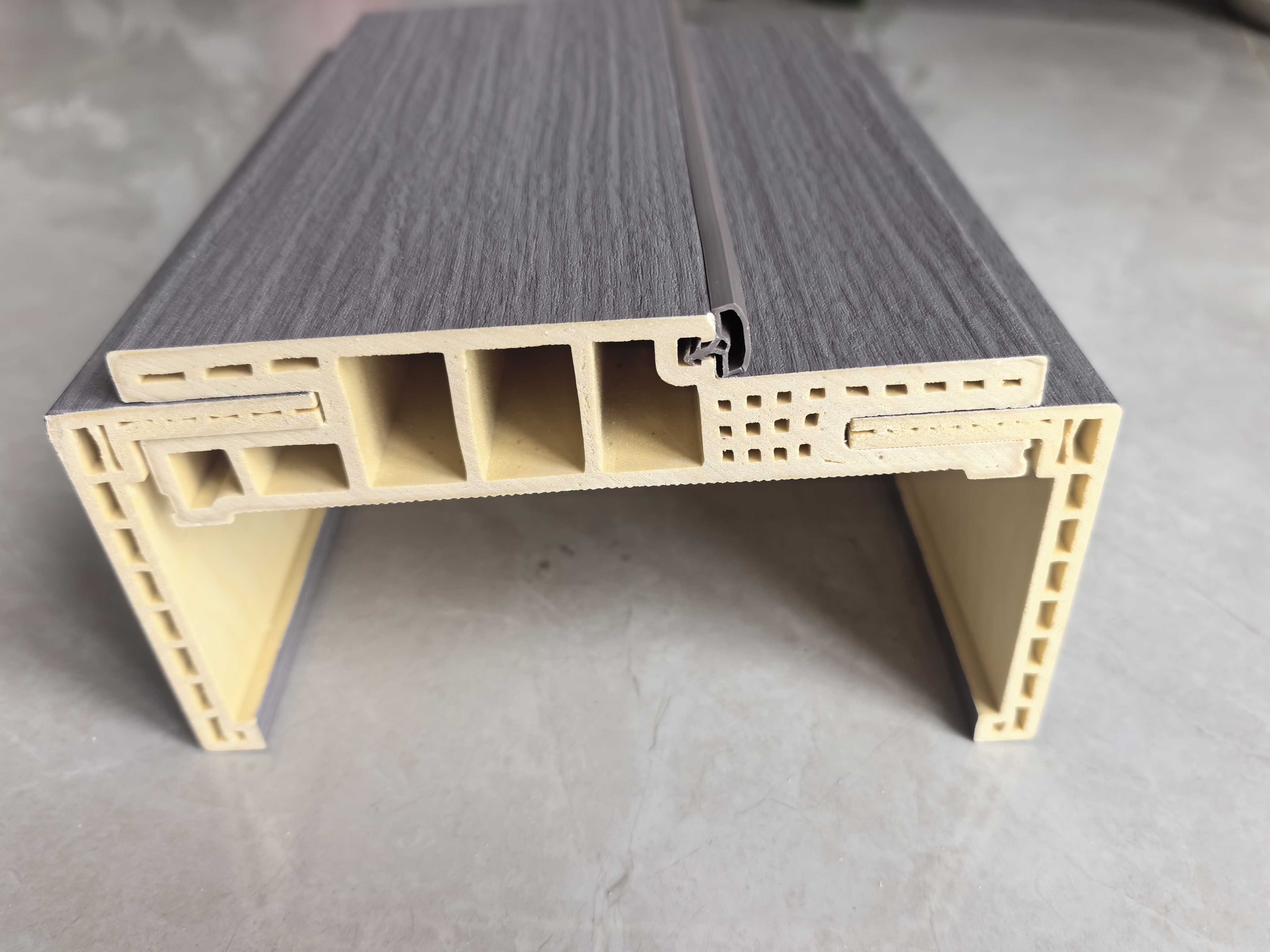 Elegant Veneer WPC Doors for Modern Home Interiors