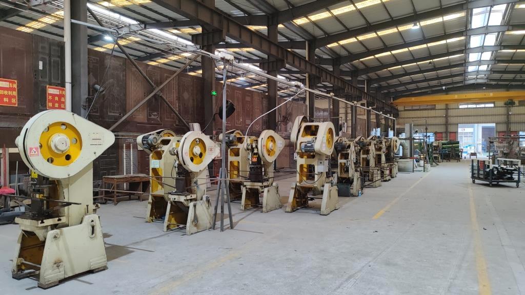 Larsom Door high-speed turret punching machine process