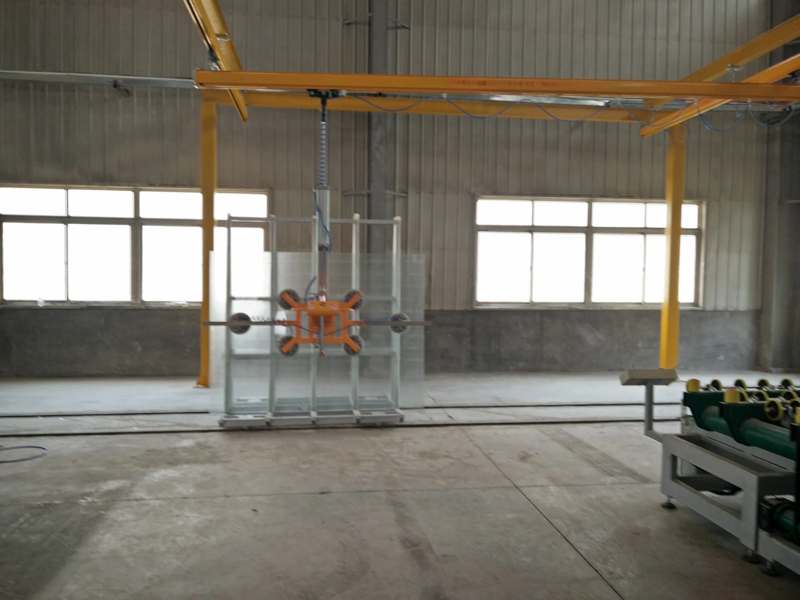 Freestanding Crane System for Glass Process Industry