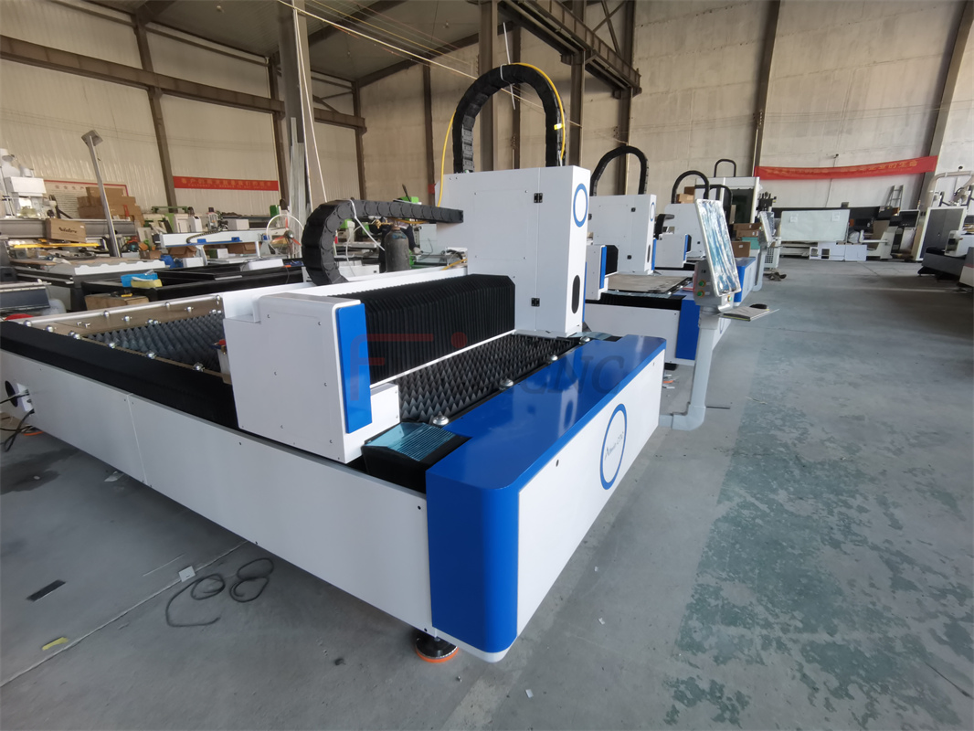 3kw Tabletop CNC Laser Cutting Engraving 380V Equipment 380V for Metal Fabrication