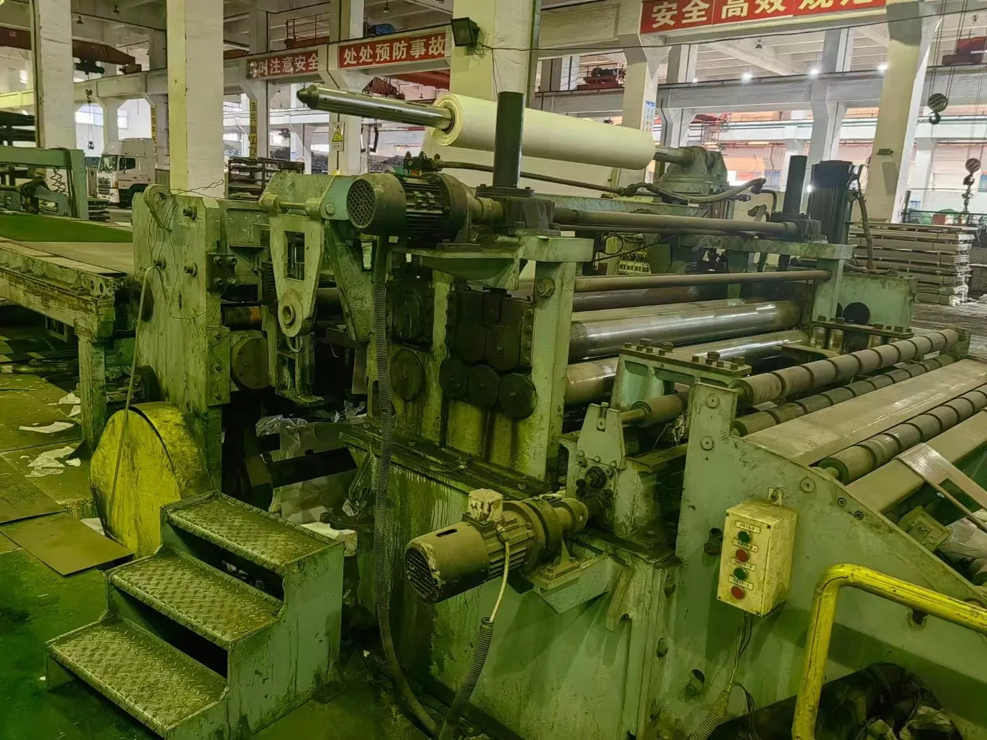 Used 1650*0.3-3.0mm Slitting Line High-Carbon Steel Stainless Steel Cutting machine