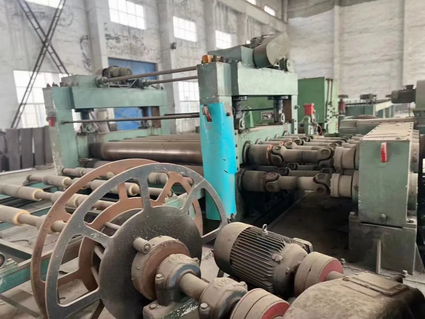 Used Plain/High-Carbon Steel Stainless Steel Cutting Machine 1650* 2.0-8.0 Cut to Length Line