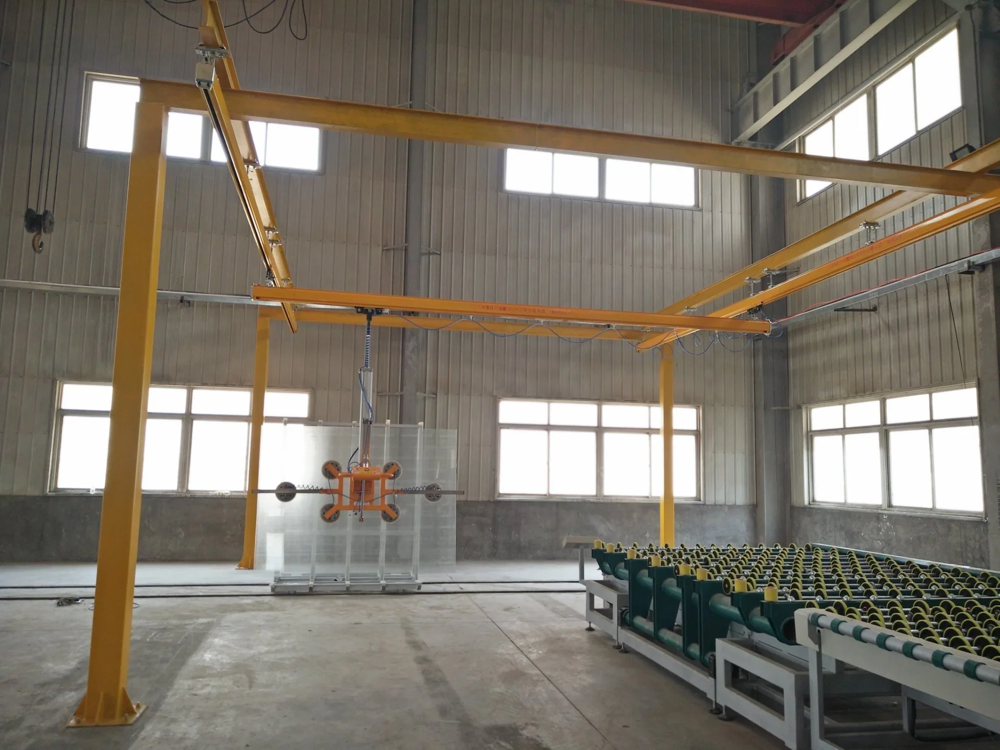 Gantry Crane Lifting System for Glass Lifting Mounted on The Floor with Extensive Coverage