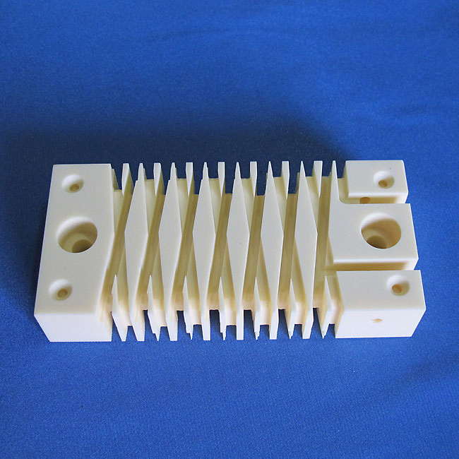 Industrial High Precision Machining 99% 99.5% Alumina Mechanical Ceramic Parts