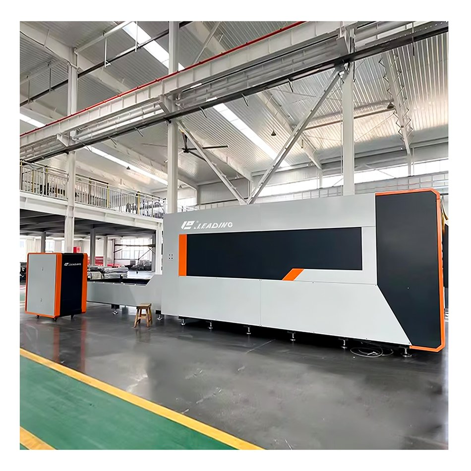 2kw Laser Cutting Machinesheet Metal High Power Surrounding Enclosed Fiber Laser Cutting Machine
