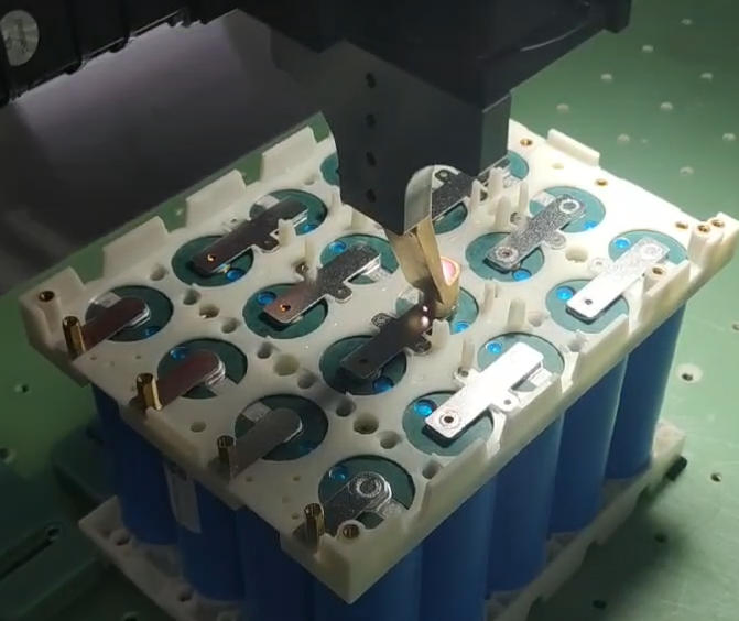 Lansu 3000W Gantry Galvo Laser Welder for Battery Tray and Energy Storage Cabinet Welding with CE