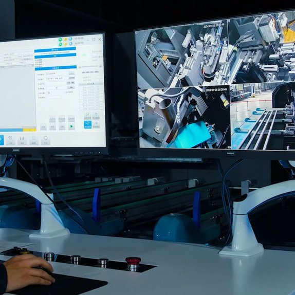 Super CNC Intelligent Machining and Cutting Line with Central Brain Control &amp; Independent Angle Cutting Device