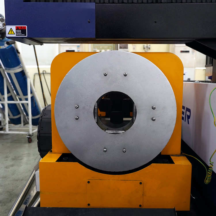 1500-6000W Ipg Raycus Power Metal Sheet Tubes Cutter Fiber Laser Cutting Equipment