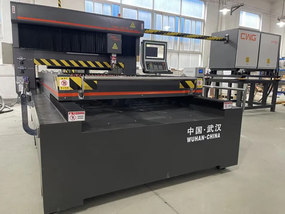 CO2 Laser Cutting Machine