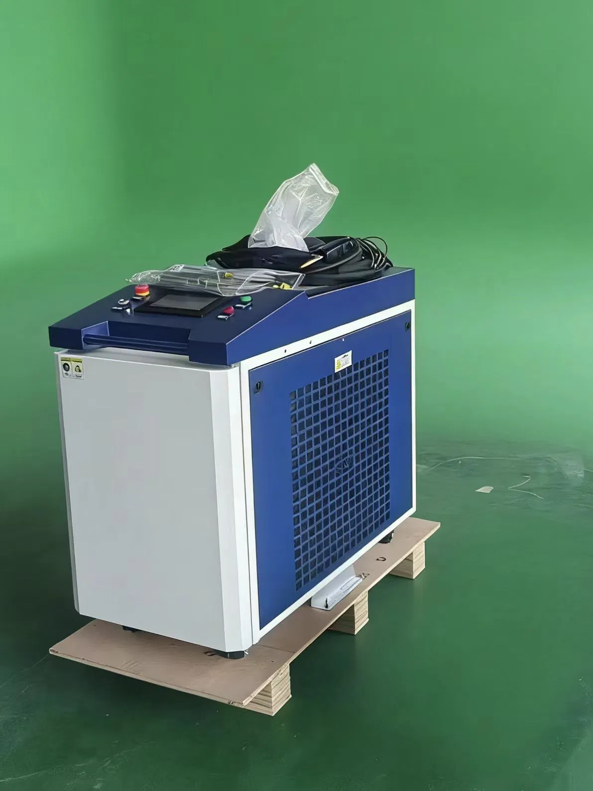 Advanced 2000W Laser Welding System for Automotive and Shipbuilding