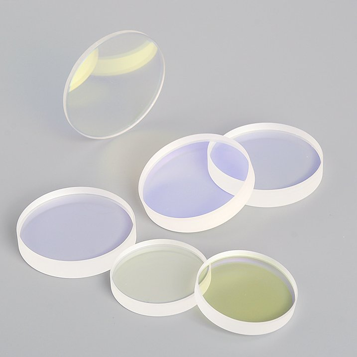 Customized Anti-Reflection Double-Sided Coating High Light Transmittance > 98% Dia18*4mm Quartz Glass for Laser Protection Lens