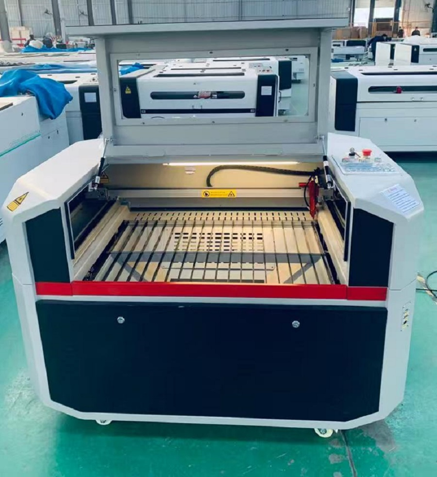 Enclosed Small CO2 Laser Cutting Machine 6040 9060