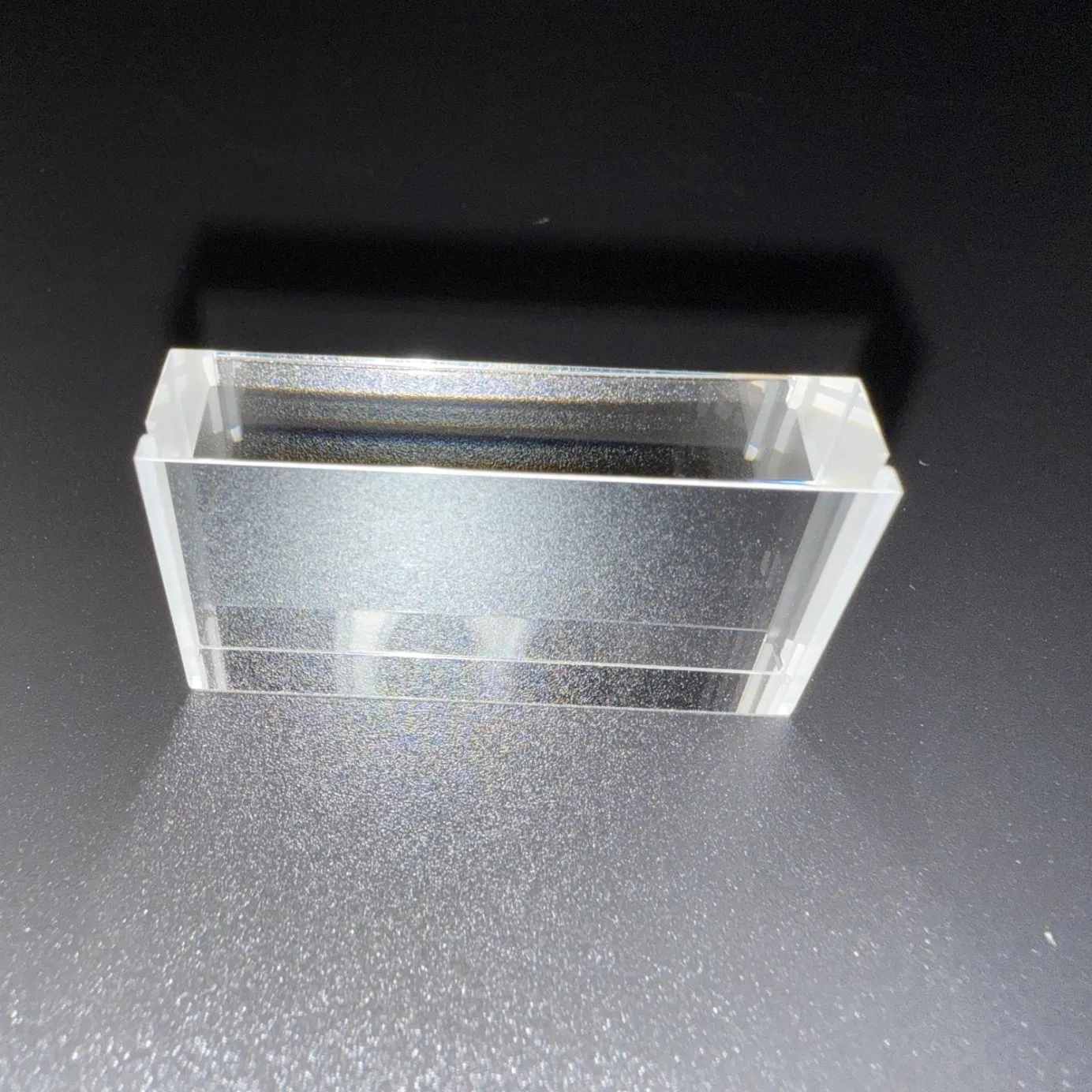 Exquisite Domed Sapphire Glass Optical Lens Offering a Classic and Sophisticated Watch Aesthetic