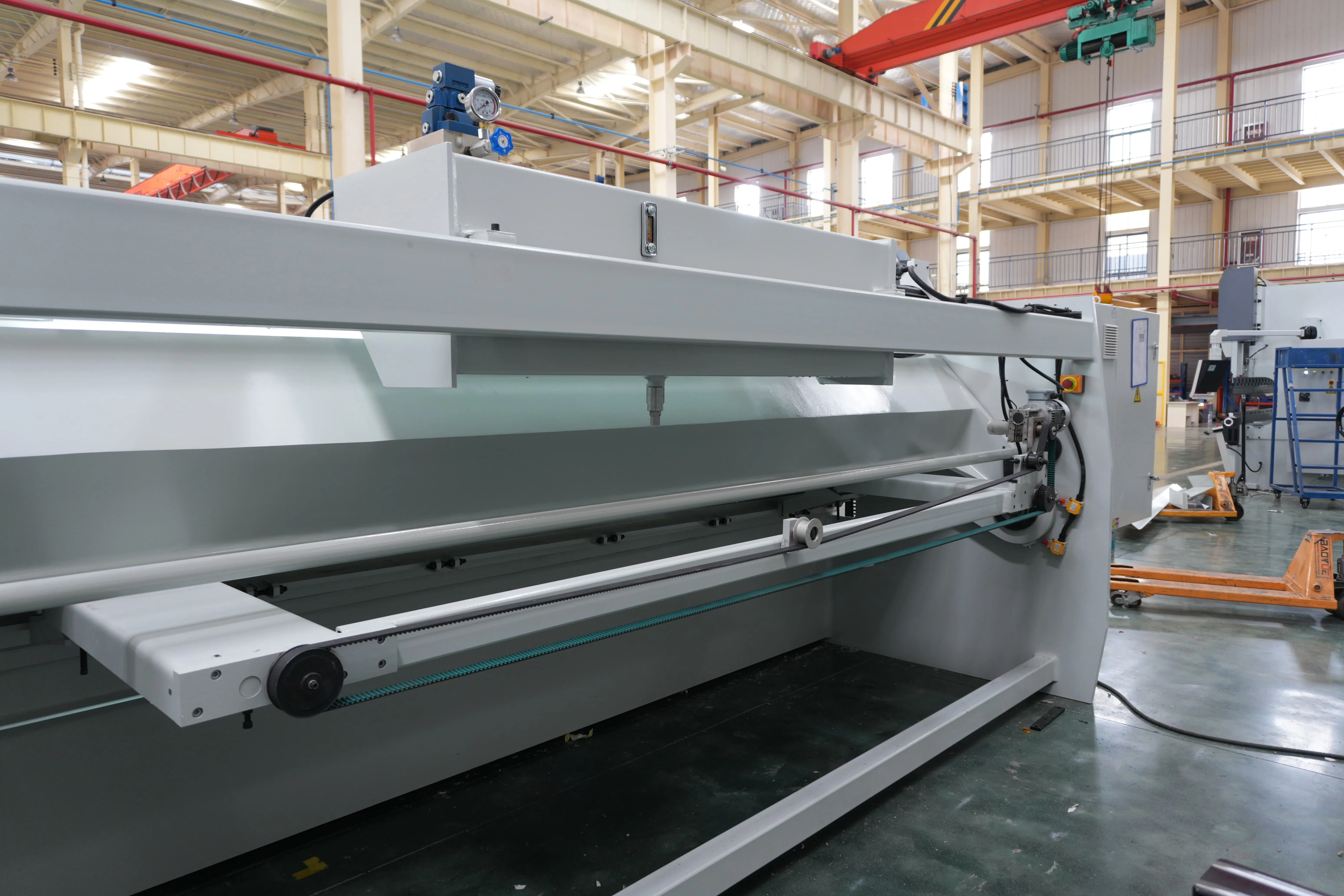 Ultimate Shearing System: Estun Technology for Precision Cutting