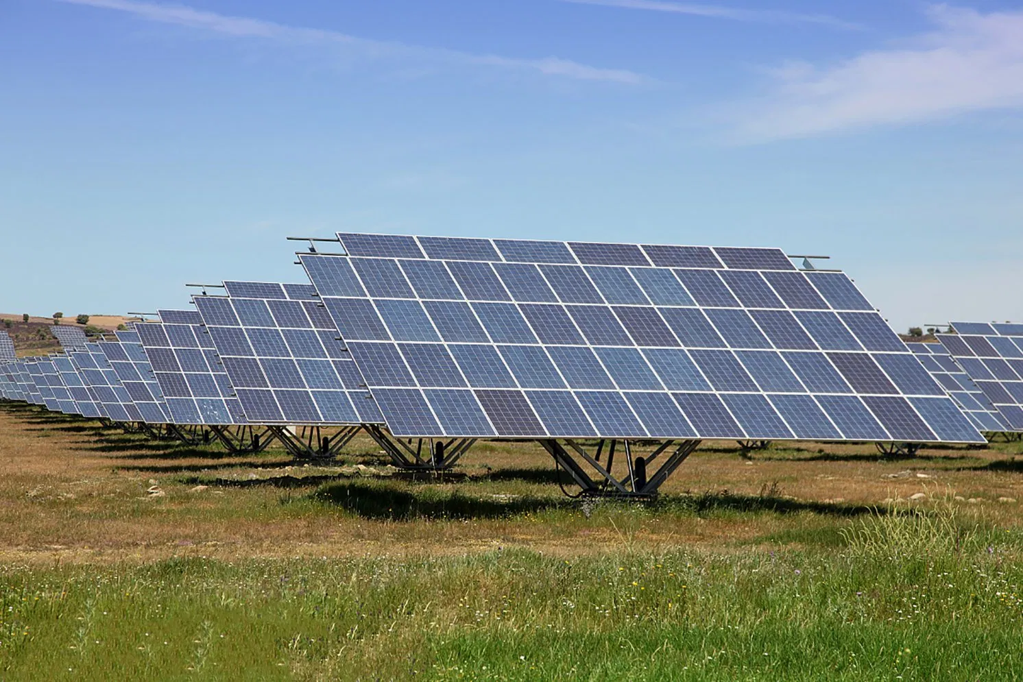 Solar Panel Ground Agriculture Solar Structure Mounting System Solar Farm with Factory Price