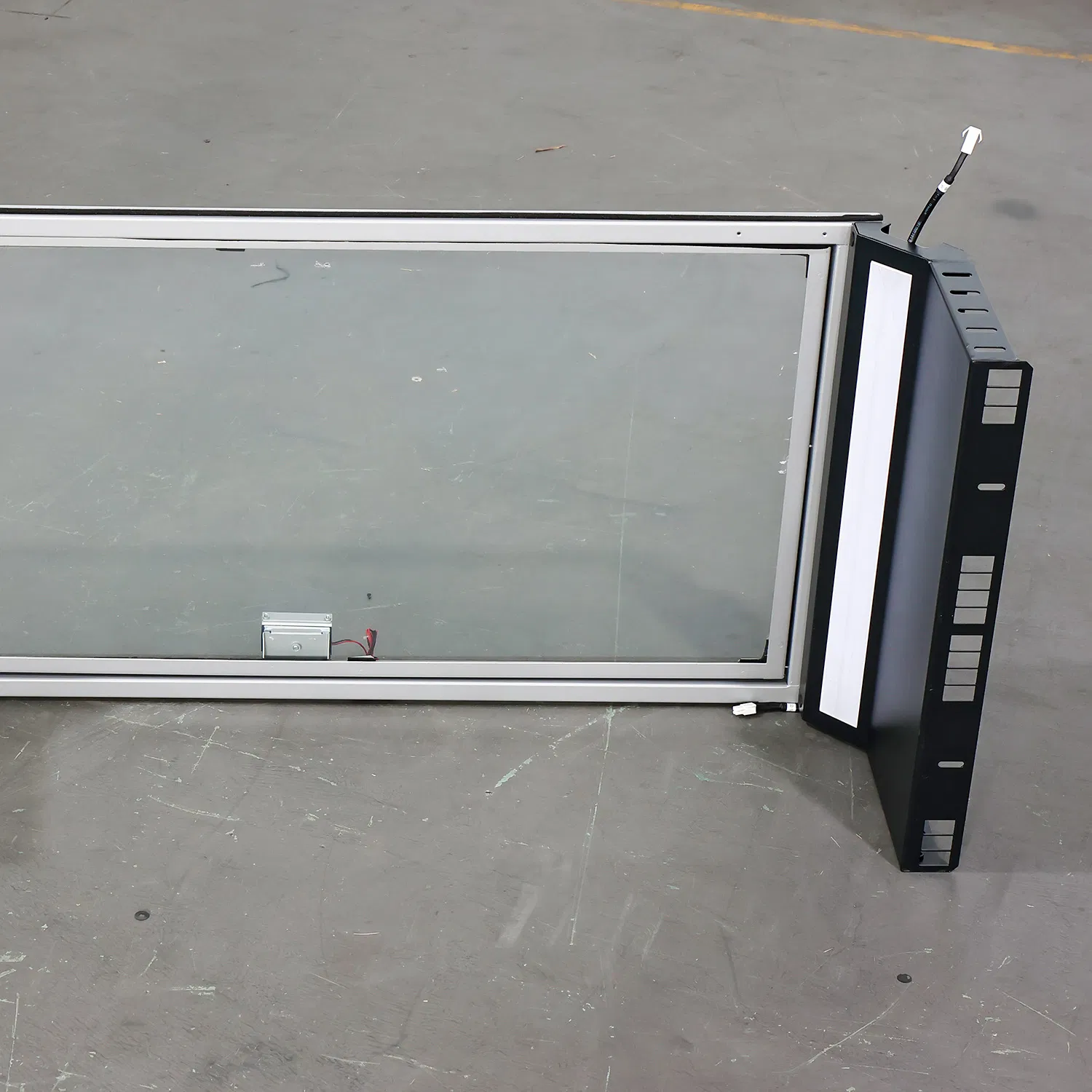 OEM or ODM Precision CNC Laser Cutting Services for Steel and Aluminum and with Glass Part