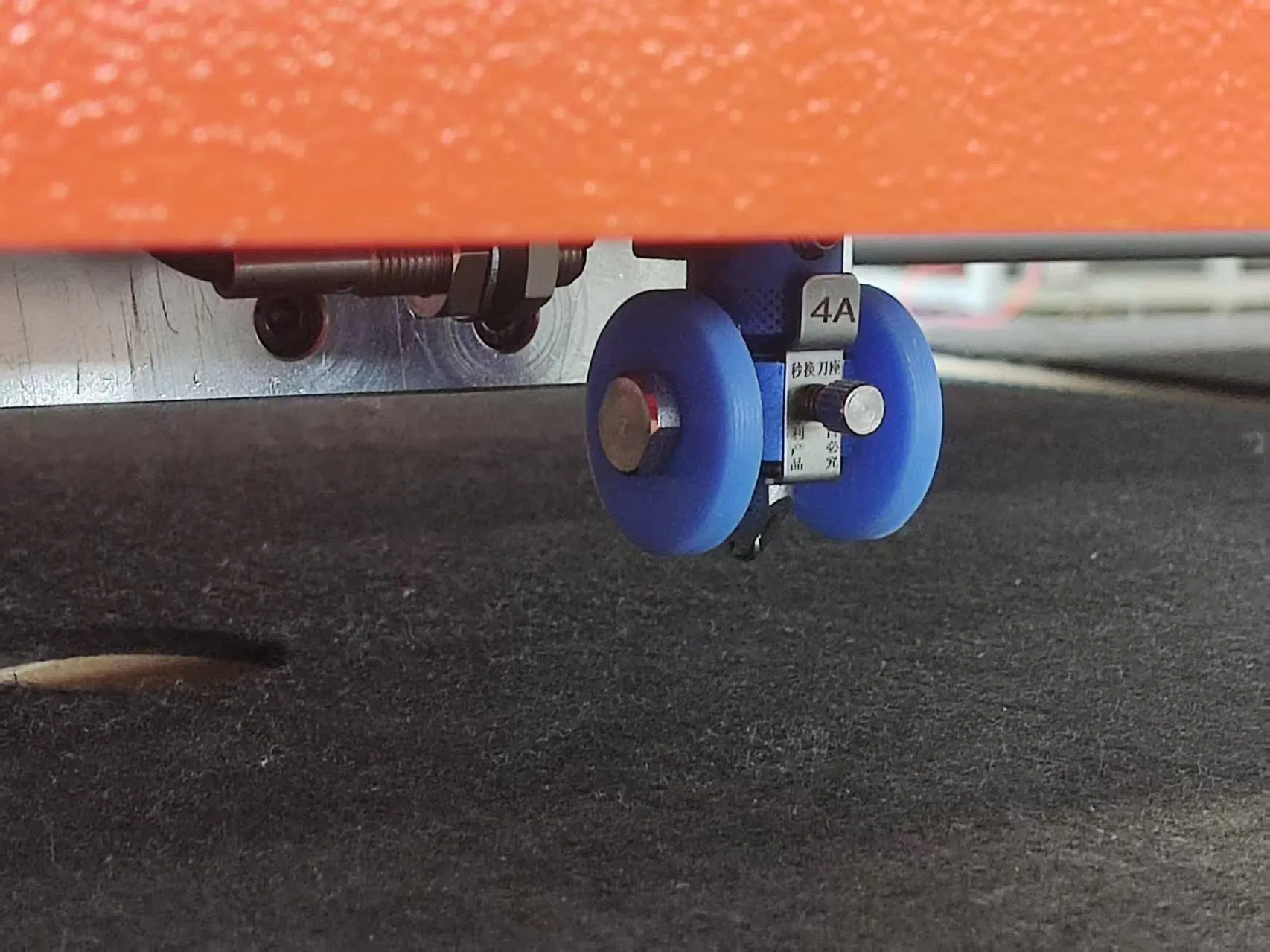 All-in-One Automatic Glass Cutting System Including Loading &amp; Breaking Functions with Servo Technology and Helical Rack System