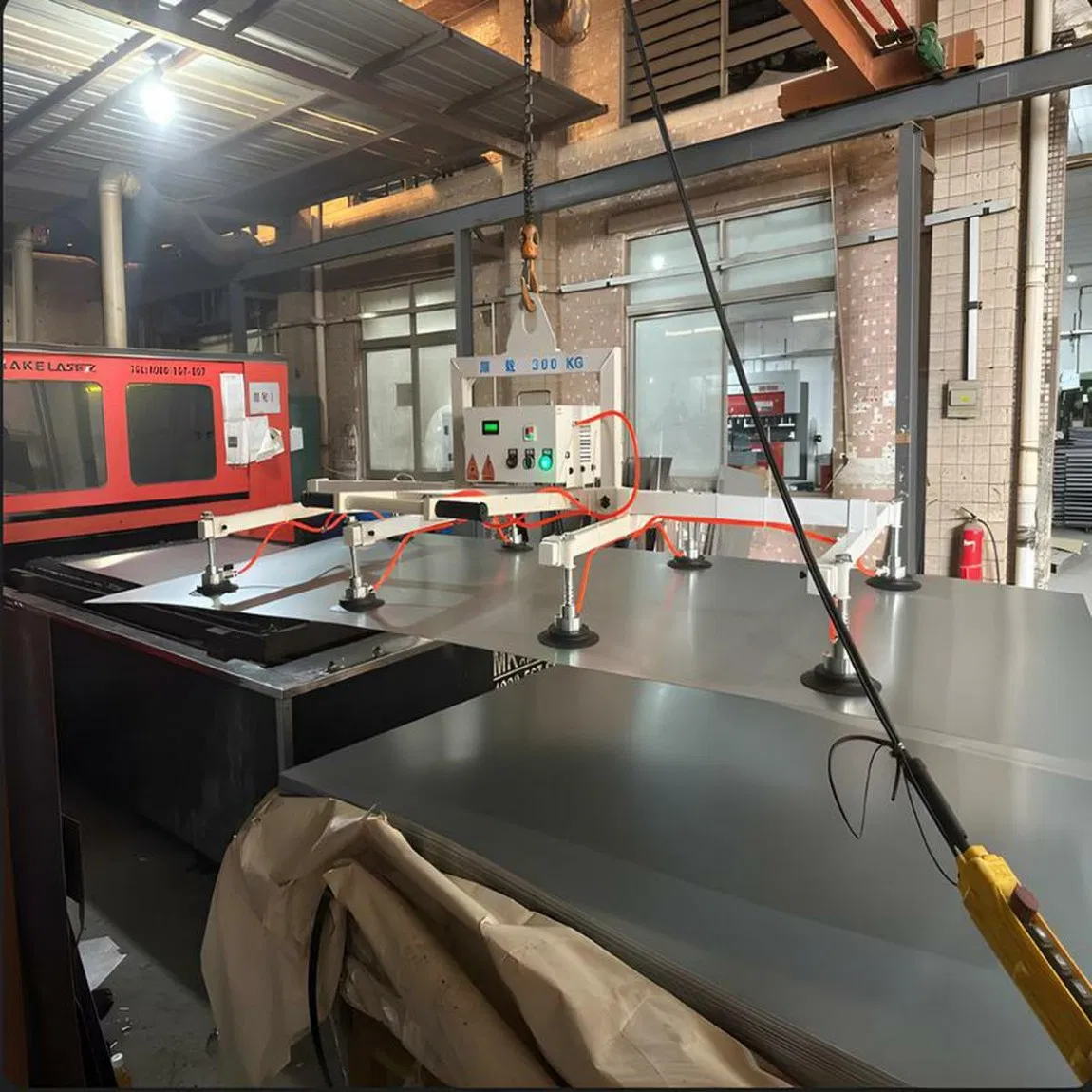 90degree Turn Over Glass Panel Vacuum Suction Laser Feeding System