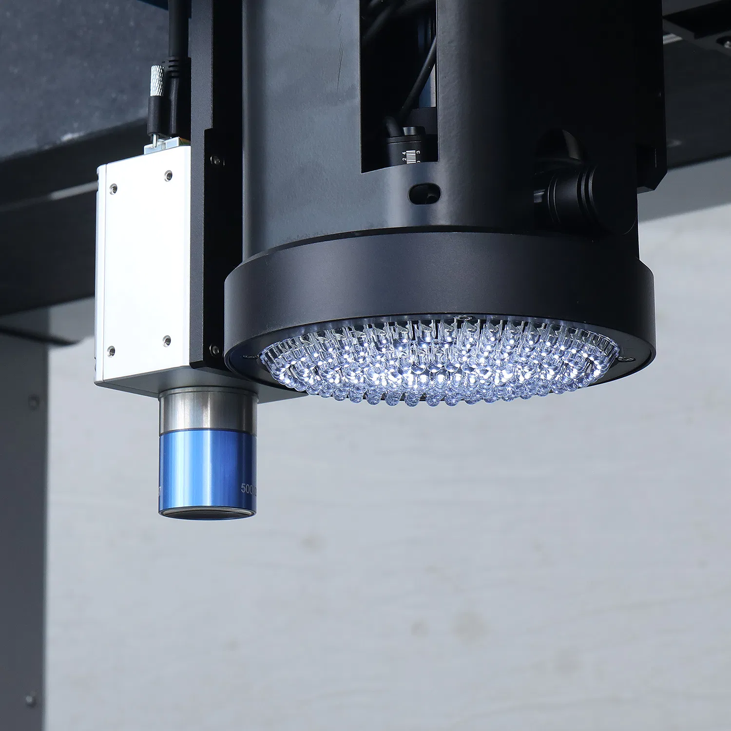 Advanced Machine Vision System for High-Precision Industrial Inspection