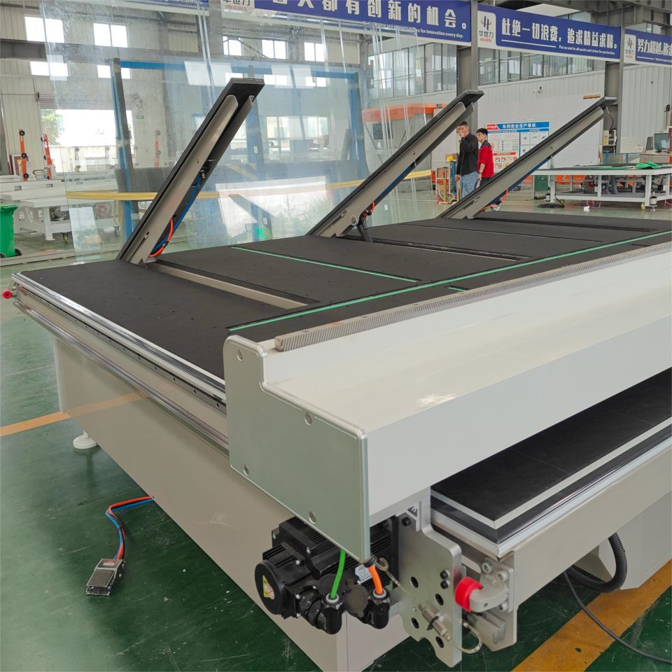 Advanced Automatic Glass Laser Cutting System with Tilting Bars