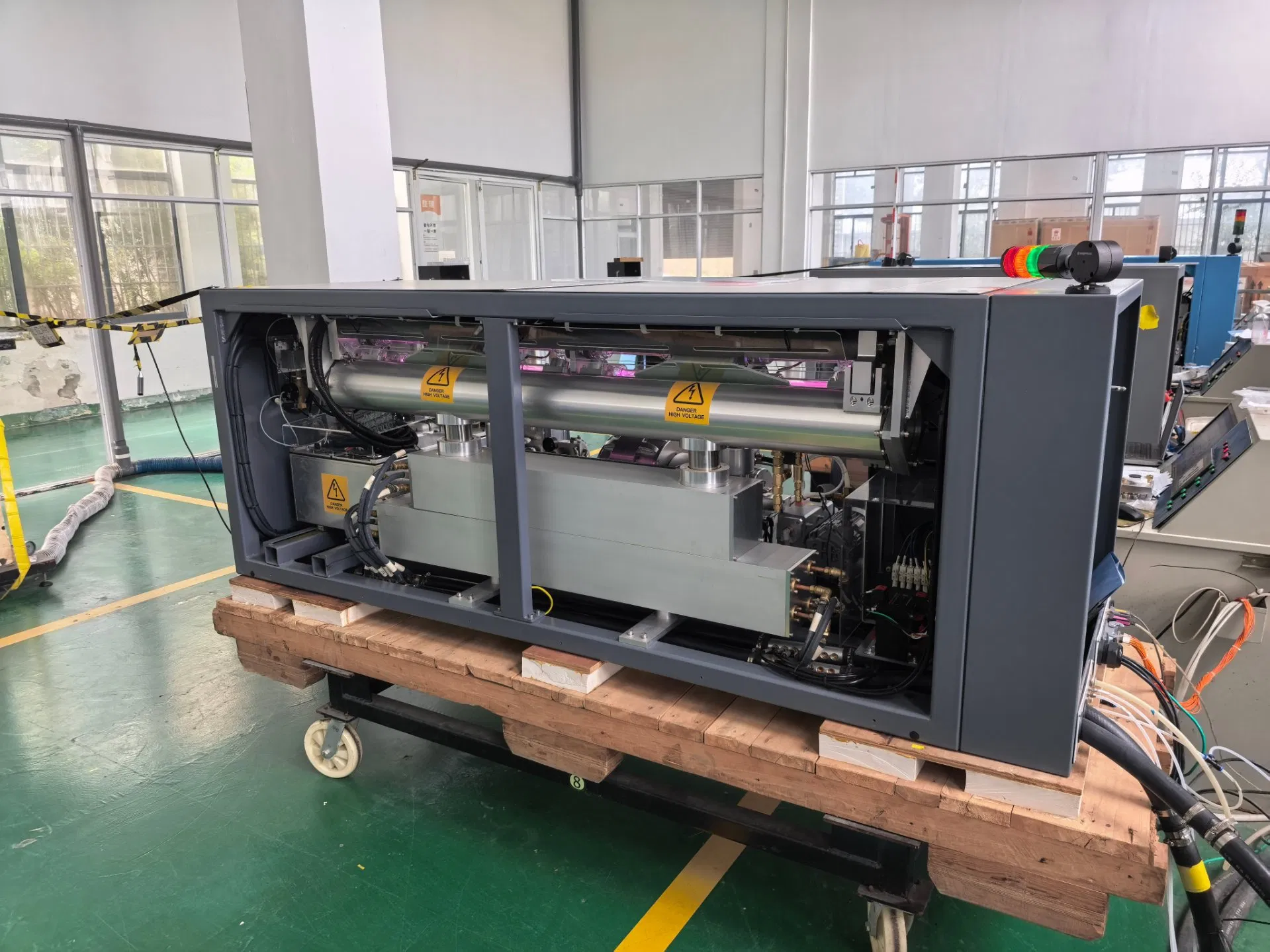 High Power Fast Flow CO2 Laser Cutting and Engraving Machine CO2 Glass Tube Cutting Machine