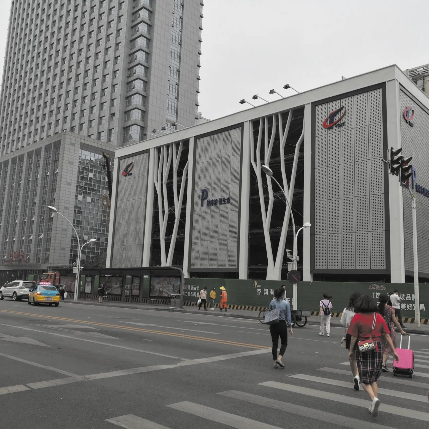 Cutting Edge Automated Parking Technology Named Circular Vertical Lift Parking with Protective Docking System