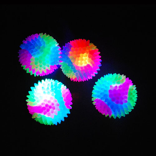 Wholesale Funny LED Flashing Sensory Squeaky Pet Toys Elastic Light-Up Dog Cat Balls Interactive Spike Blinking Toys Rubber TPR