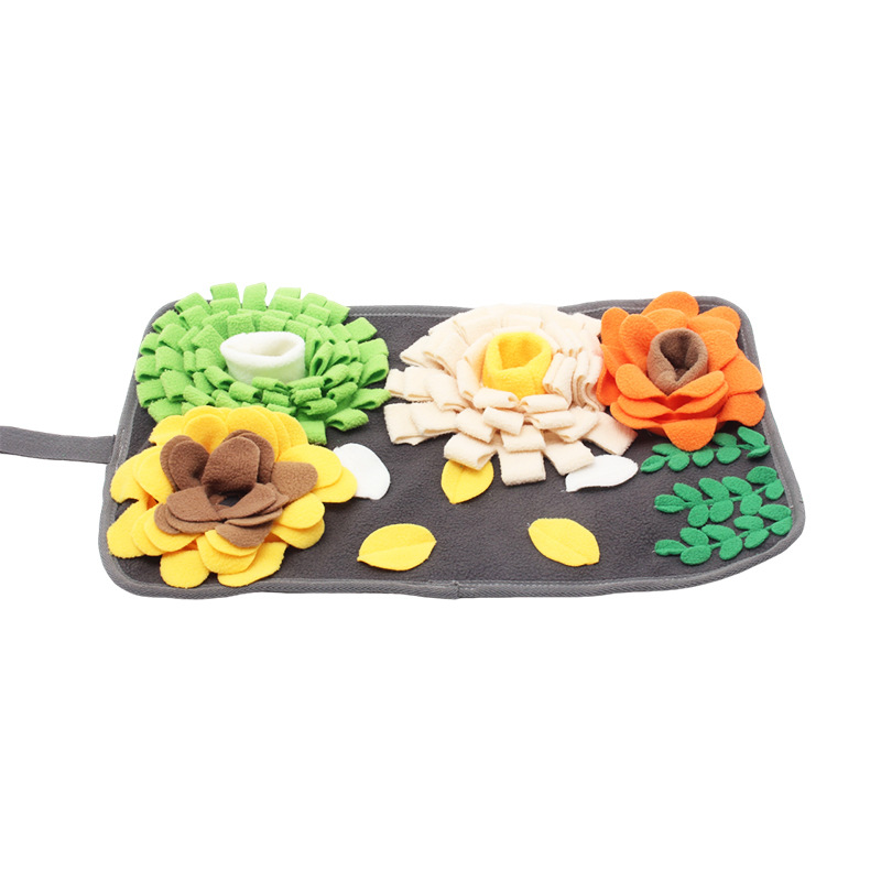 Pet Snuffle Mat Detail 5