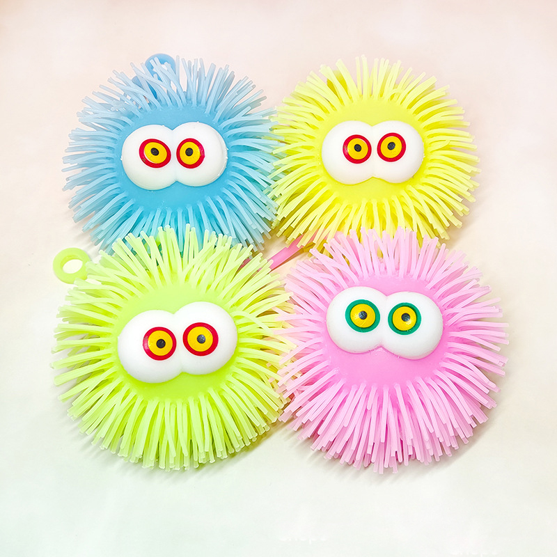 LED Puffer Ball Detail 7