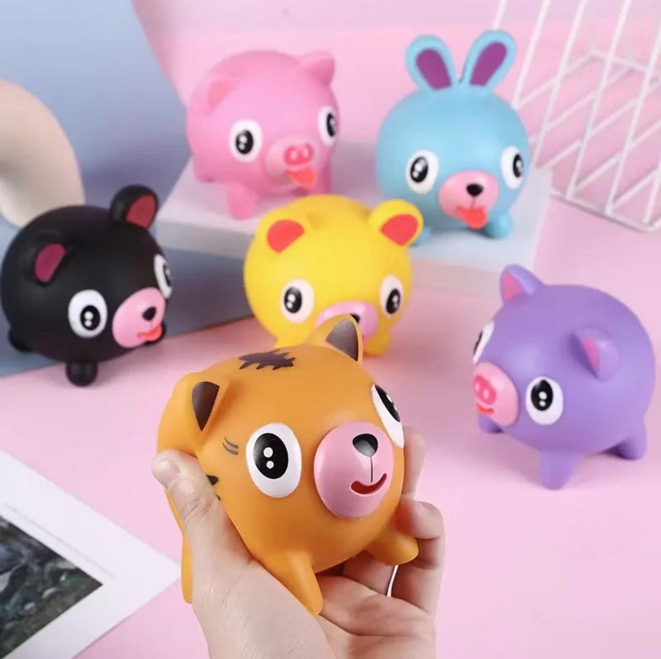 PVC Pig Decompression Tongue Squeaky Toy Squeeze-To-Play Musical Funny Toy with Loud Sound for Ages 5-7 Celebrations