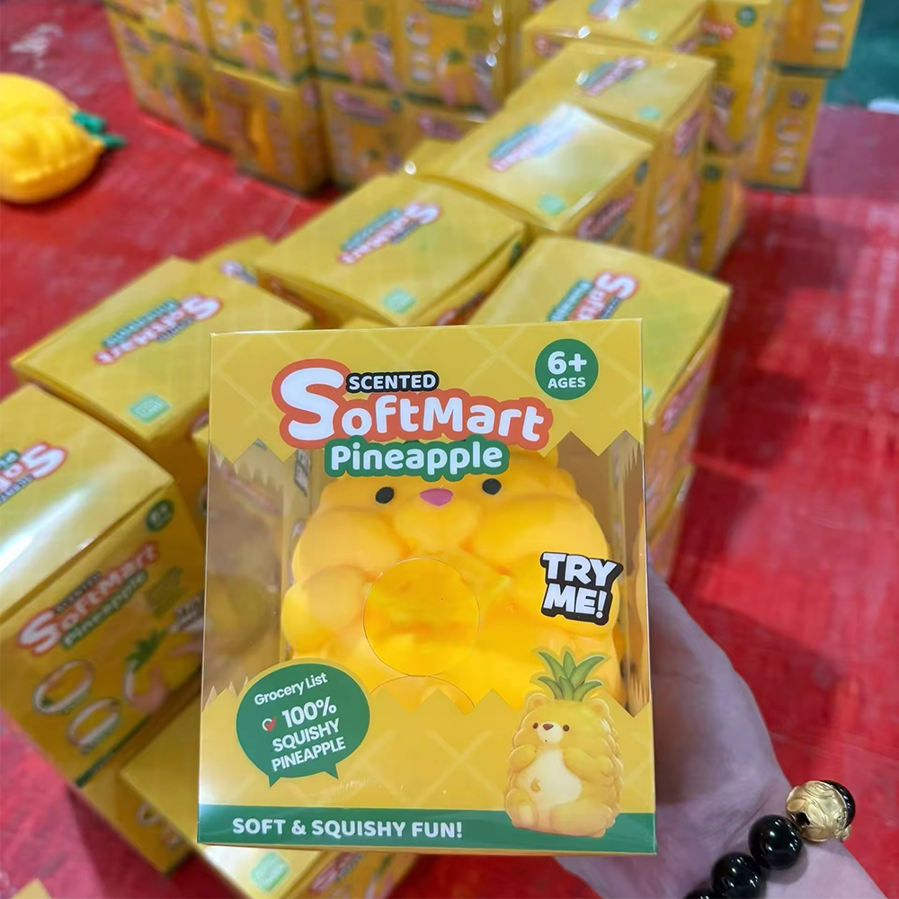 Popular Big Pineapple Simulation Fruit Stress Relief Toy Pineapple Hamster Slow Rebound Release Sensory Toy