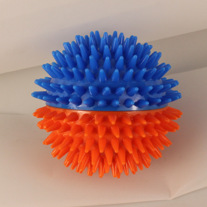 Custom Color logo TPR Squeaky Spiky Dog Ball Sensory Spike Pattern Stimulating Playful Pet Behavior Pet Toys Manufacturer